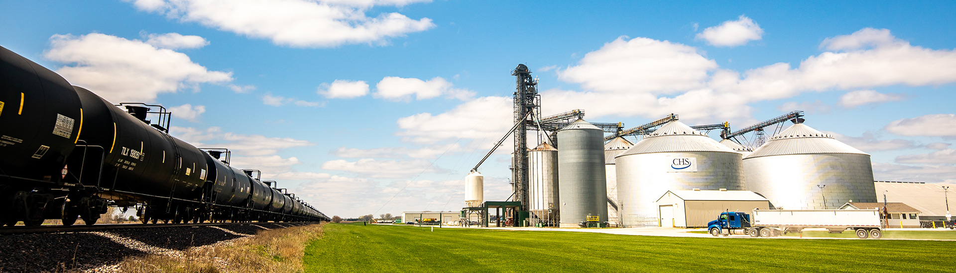 CHS facility along railway in Elburn, IL